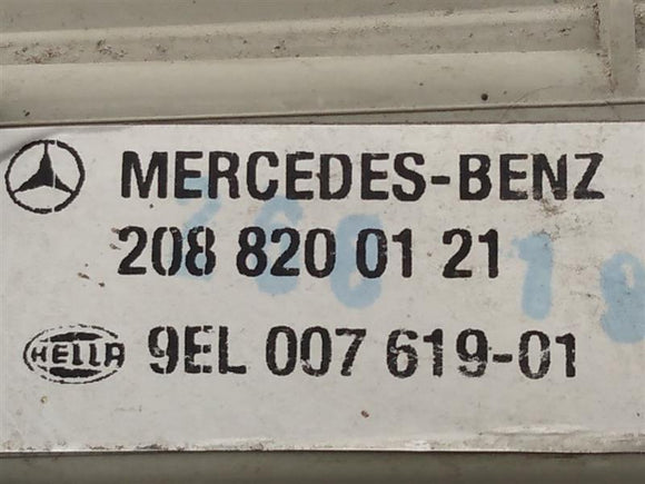 Mercedes CLK320 Front Left Bumper Side Marker Lamp