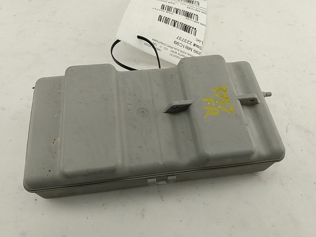 Mercedes CLK320 Front Right Seat Vacuum Reservoir