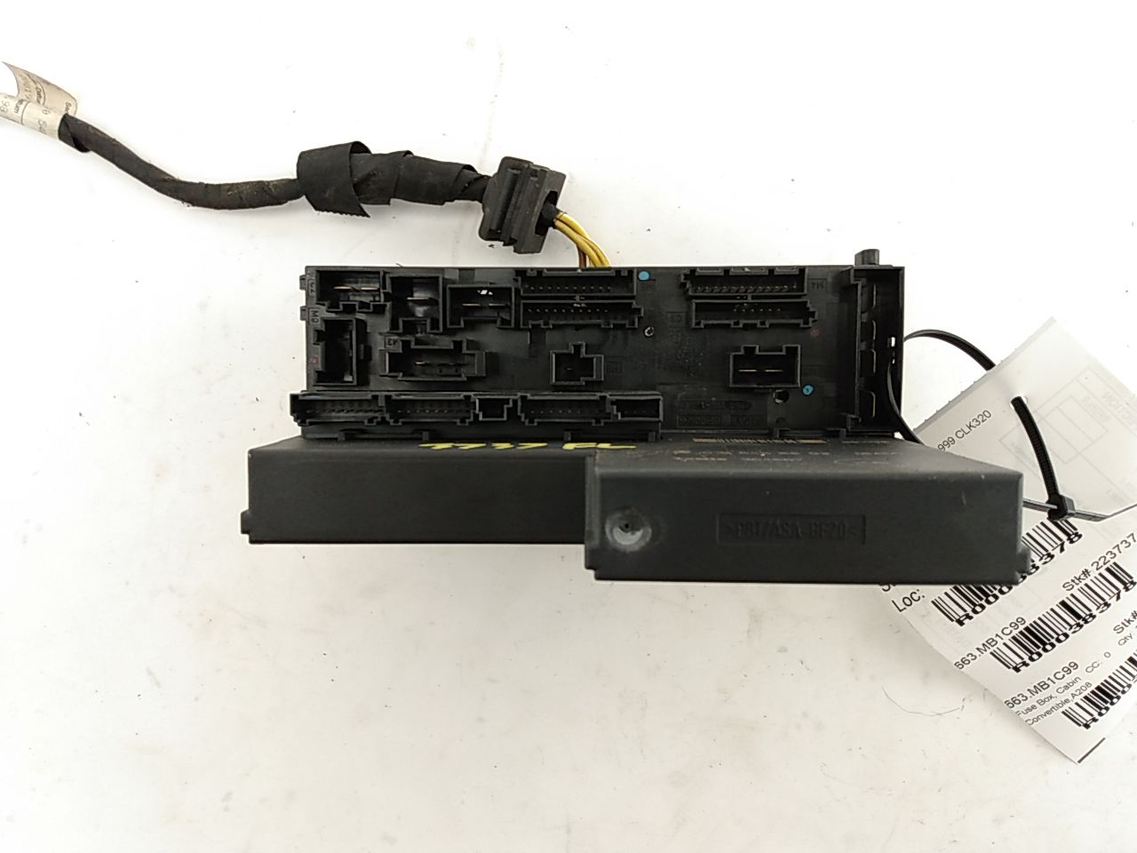 Mercedes CLK320 Front Left Cabin Fuse Box