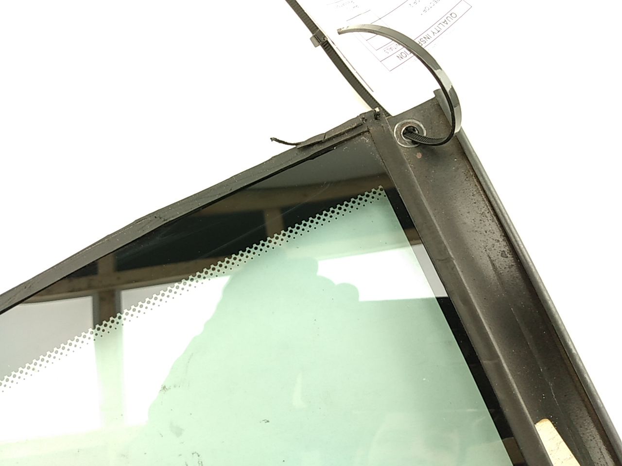 Chrysler Crossfire Rear Right Quarter Glass - 0