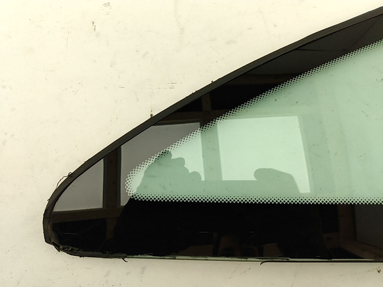 Chrysler Crossfire Rear Right Quarter Glass
