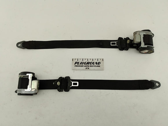 Chrysler Crossfire Front Seat Belt Retractor Set