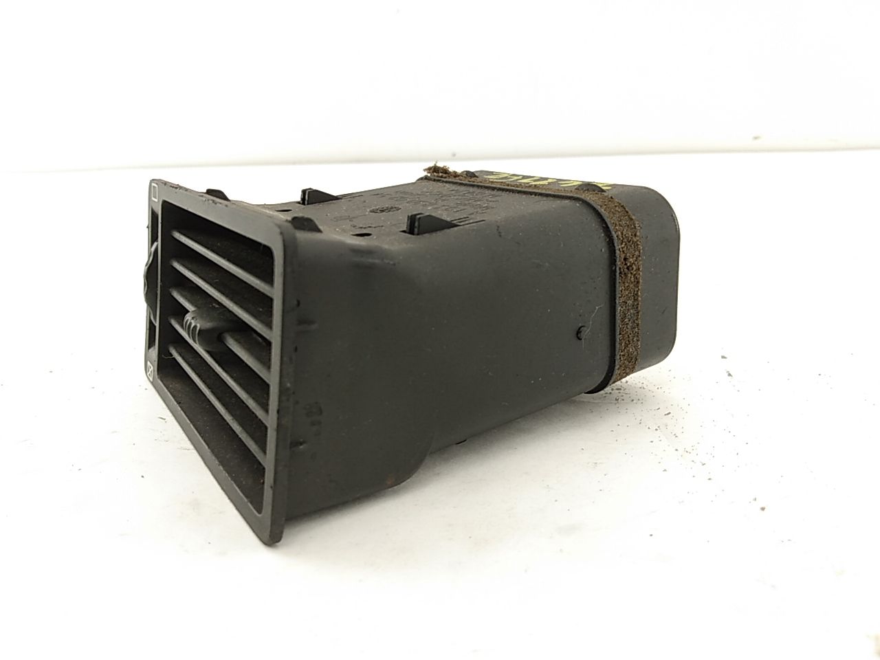 Chrysler Crossfire Front Right Dash Air Vent