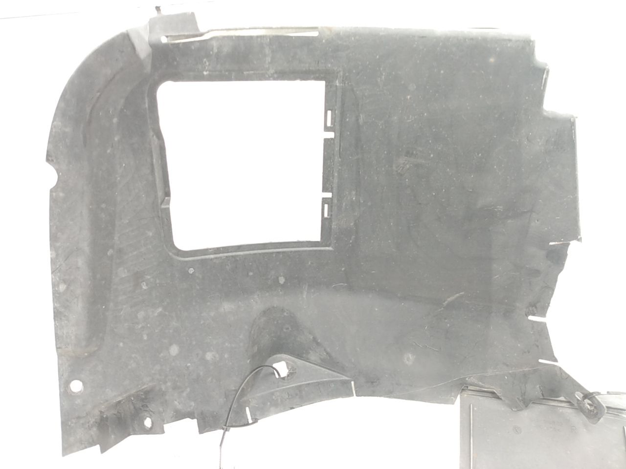 Chrysler Crossfire Front Right Lower Fender Liner