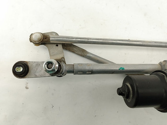 Nissan Leaf Front Windshield Wiper Motor & Transmission