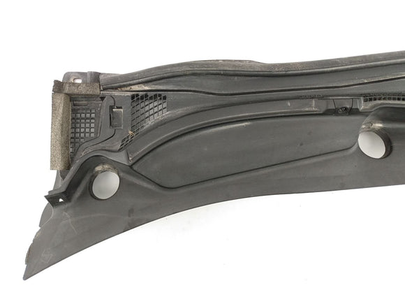 Nissan Leaf Windshield Cowl Vent Panel