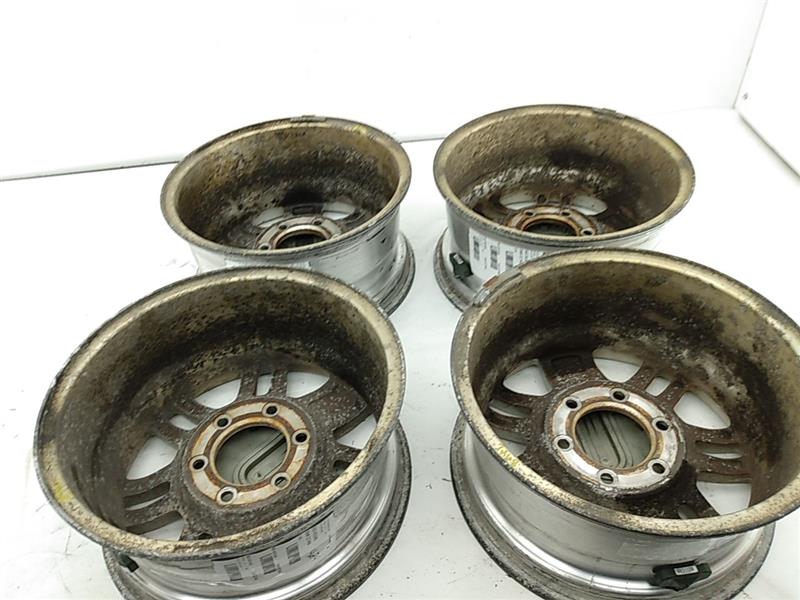 Hummer H3 Set Of 4 OEM HUMMER H3 Wheels