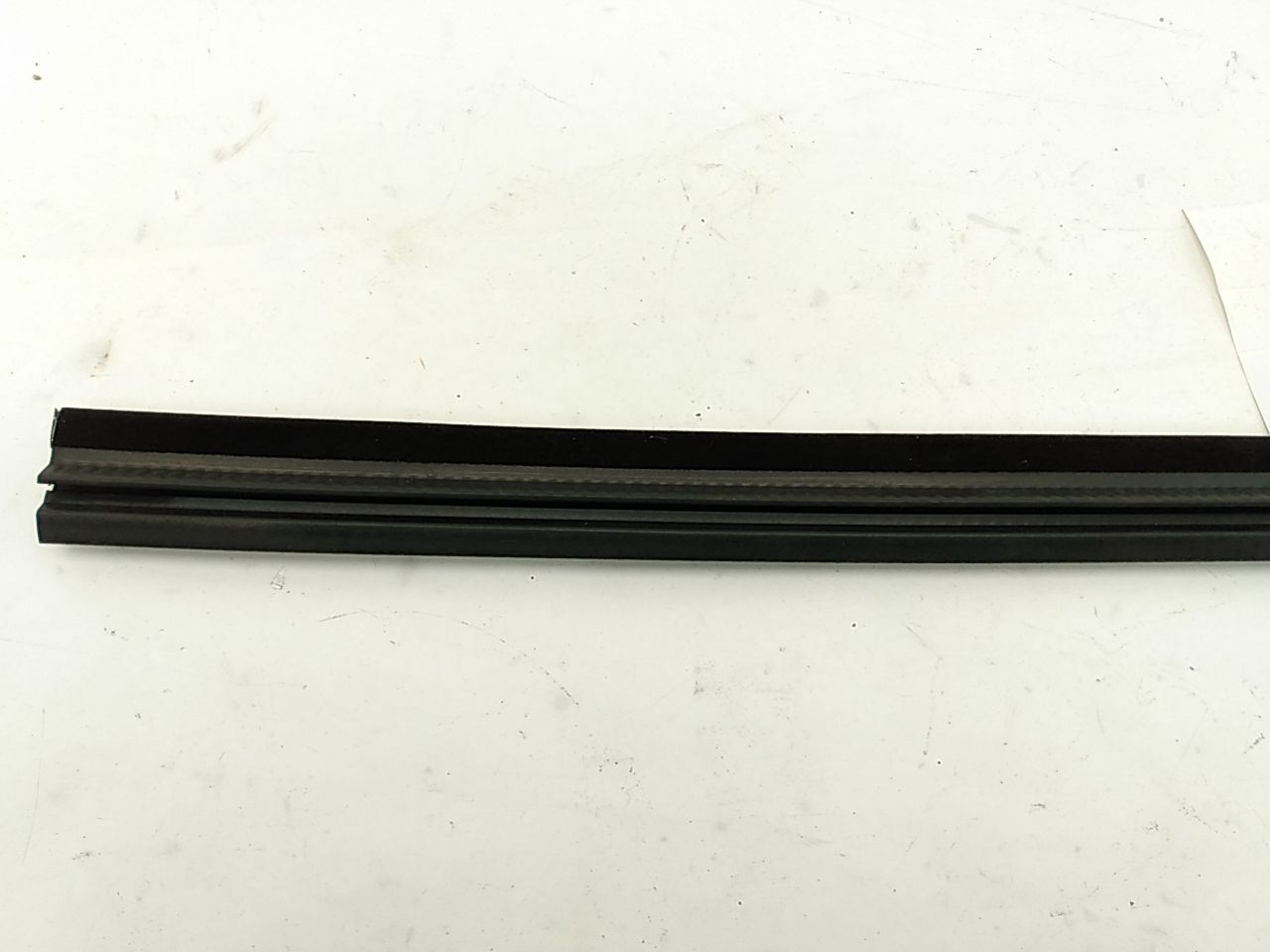 Hummer H3 Front Left Inner Window Sweep