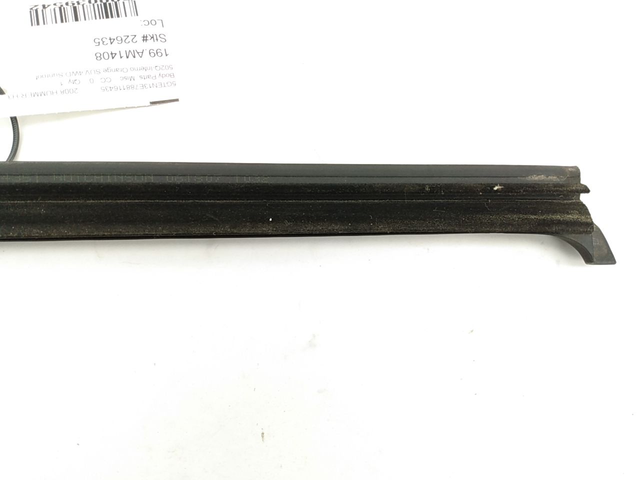 Hummer H3 Rear Right Outer Window Sweep