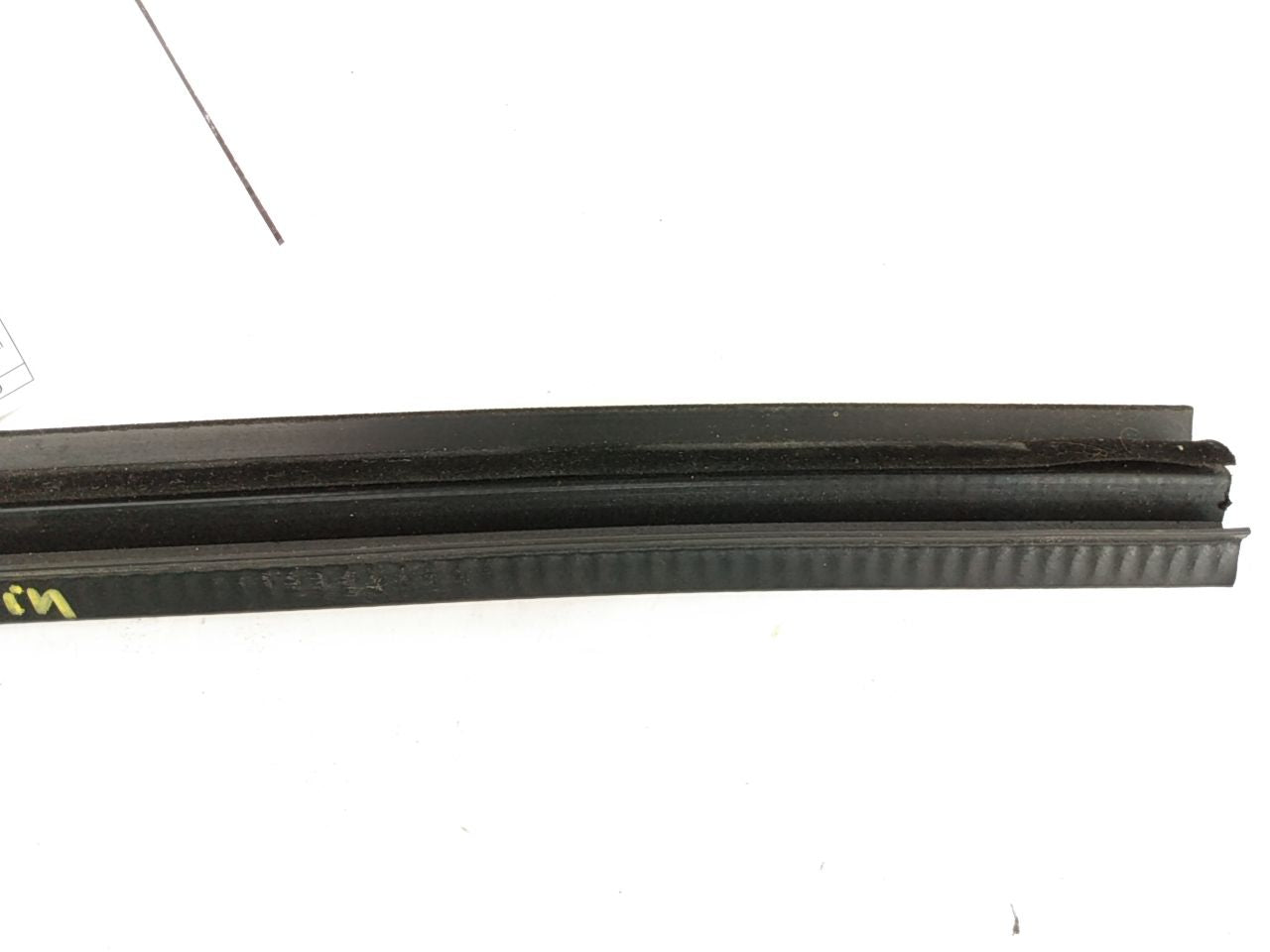 Hummer H3 Front Left Inner Window Sweep