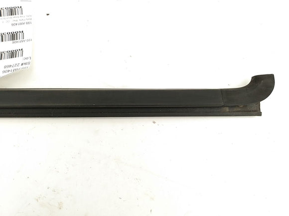 Hummer H3 Front Right Outer Window Sweep