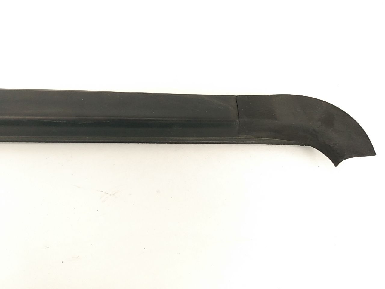 Hummer H3 Front Right Outer Window Sweep - 0