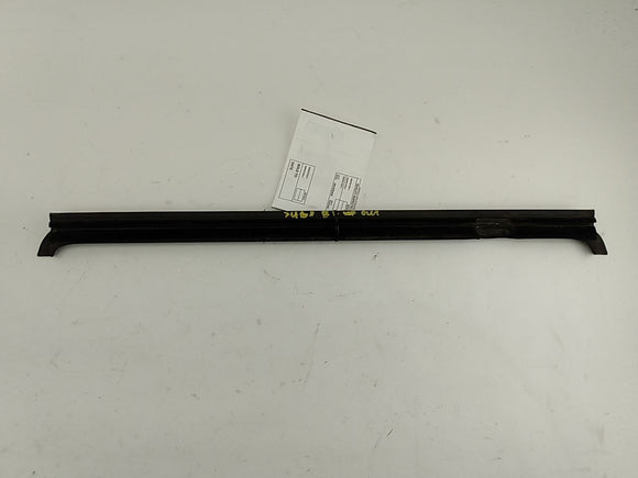 Hummer H3 Rear Left Outer Window Sweep