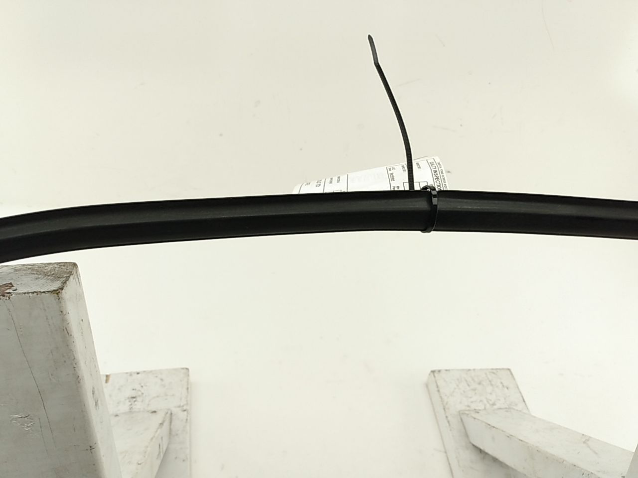 Hummer H3 Front Right Inner Upper Door Seal