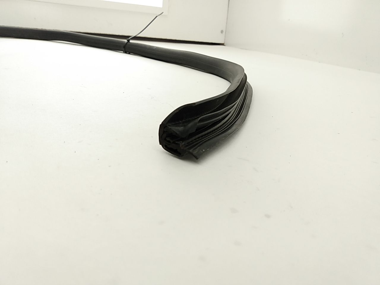 Hummer H3 Front Right Inner Upper Door Seal