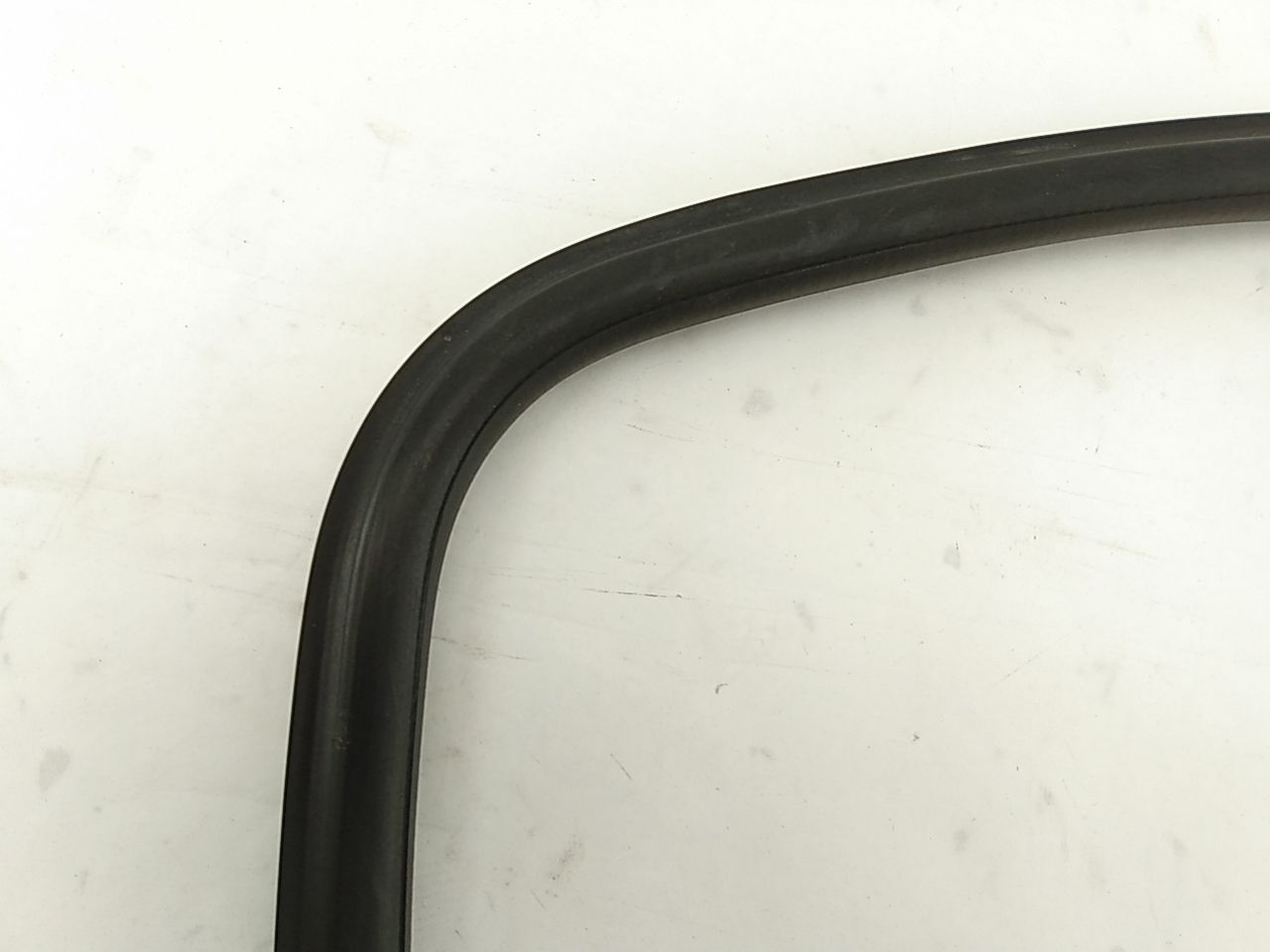 Hummer H3 Rear Right Inner Upper Door Seal