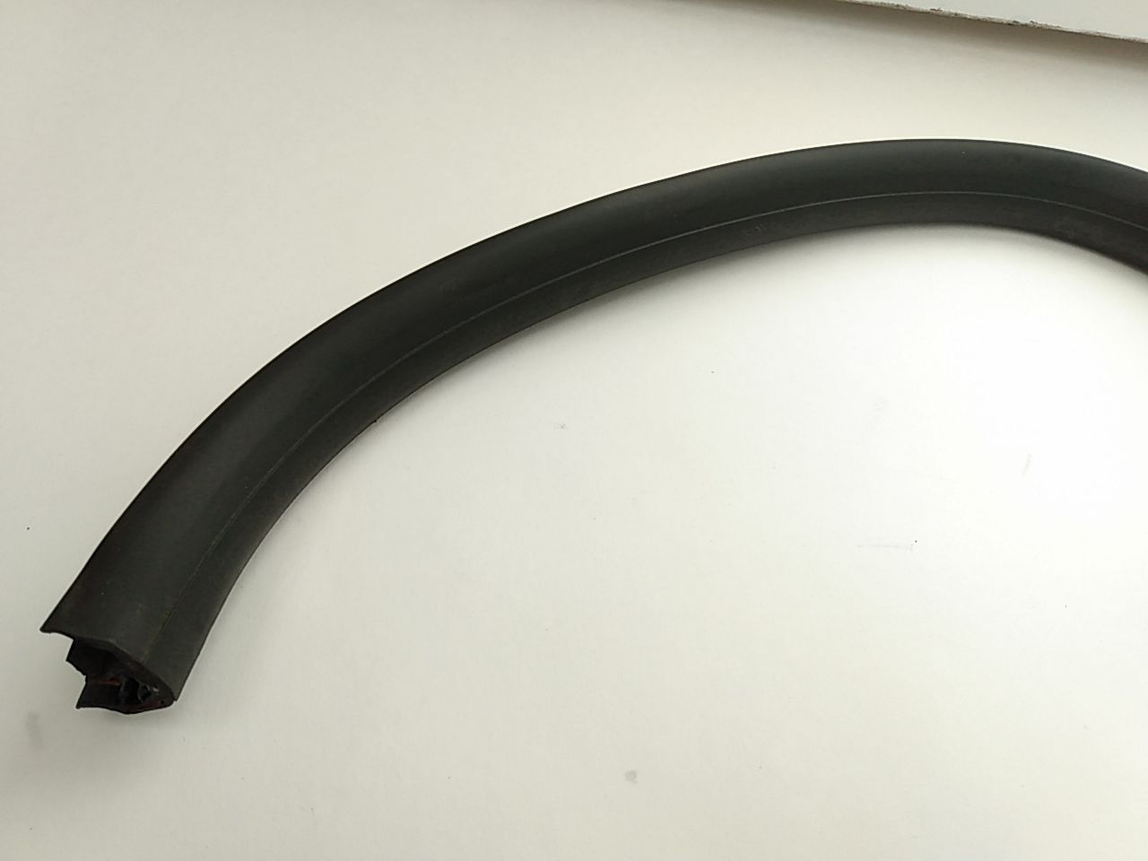 Hummer H3 Rear Right Inner Upper Door Seal