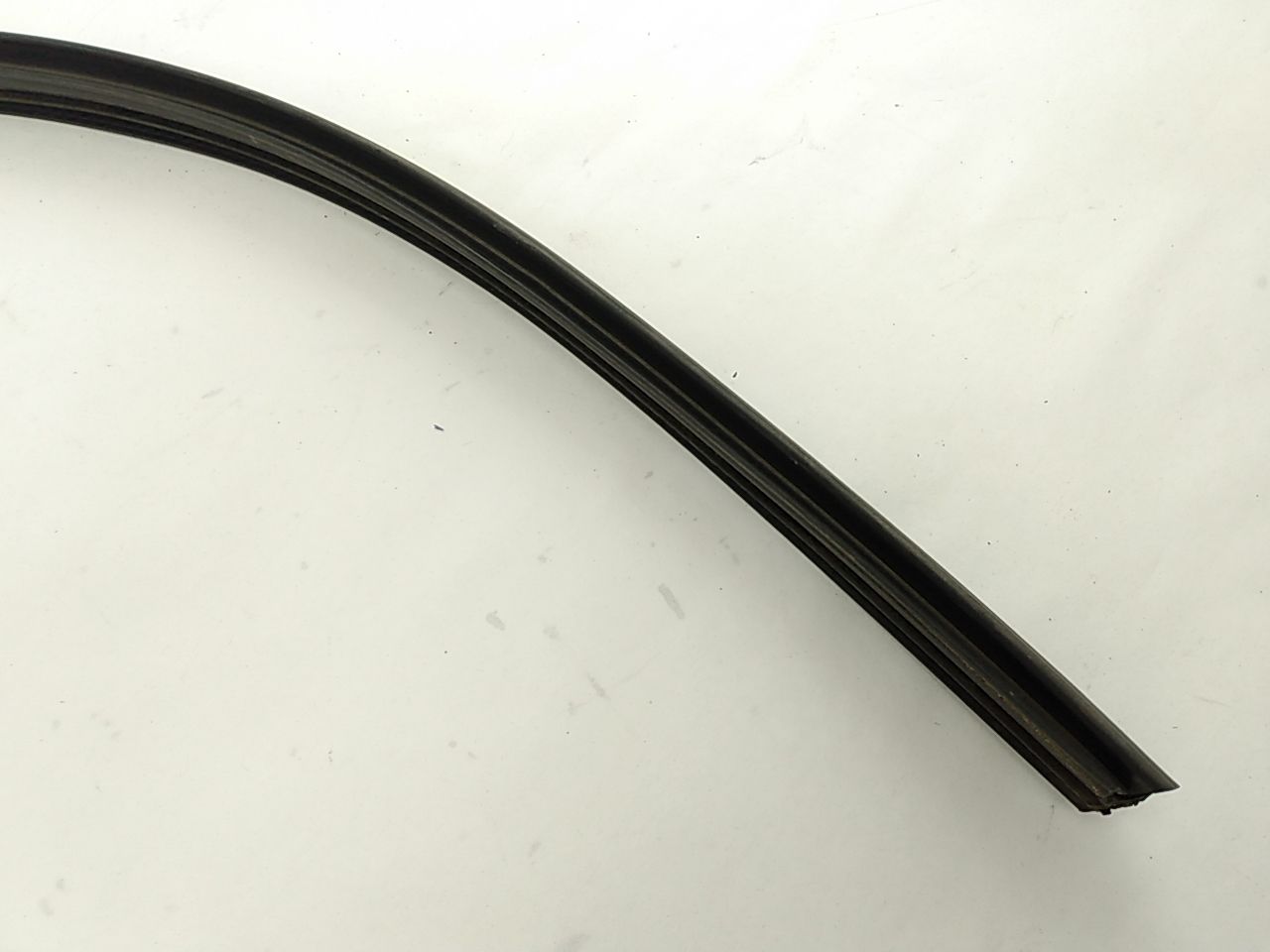 Hummer H3 Front Right Upper Door Seal