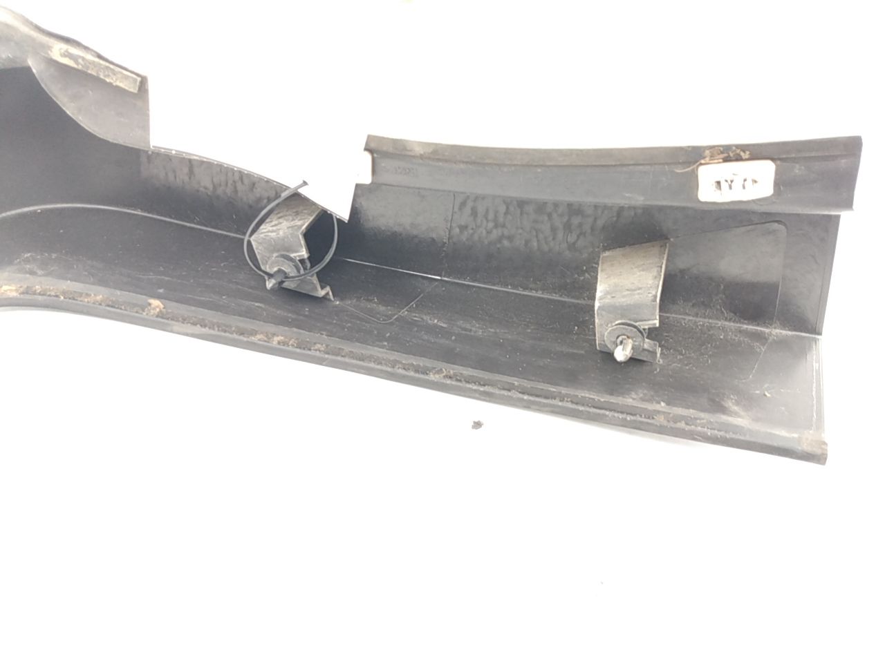 Hummer H3 Rear Right Quarter Moulding