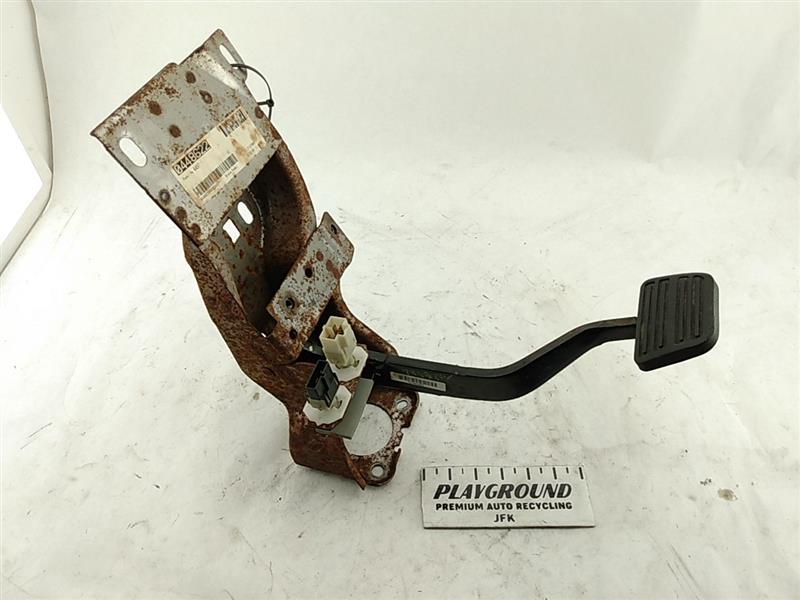 Hummer H3 Brake Pedal Assembly