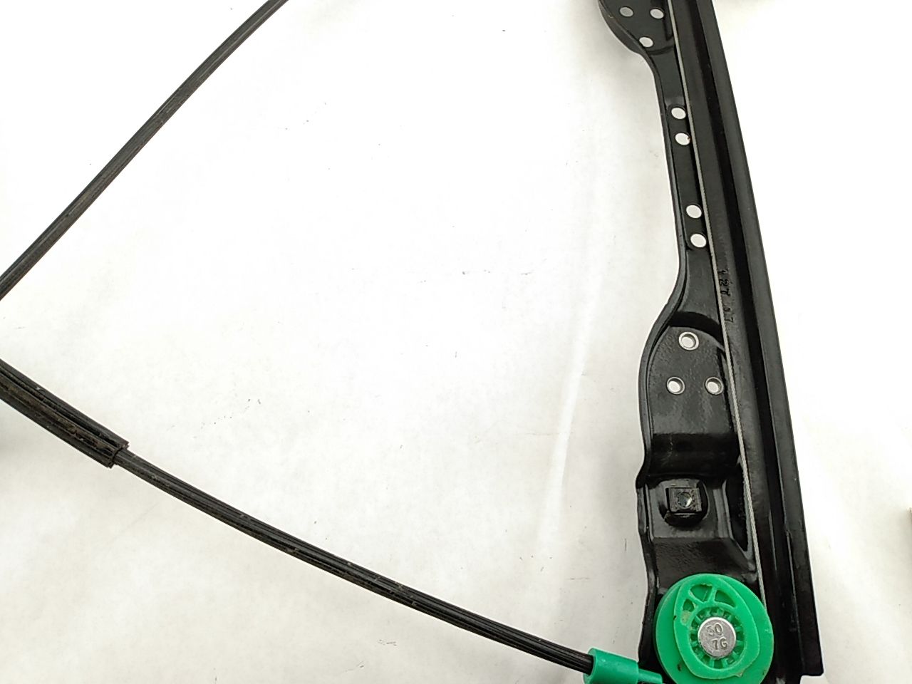 Hummer H3 Right Front Window Regulator