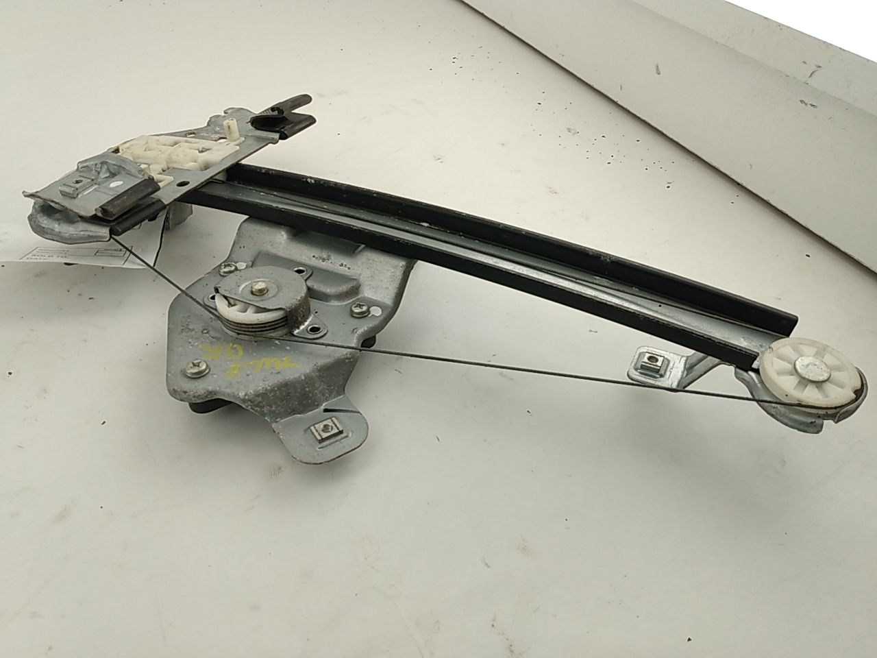 Hummer H3 Right Rear Window Regulator