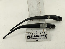 Hummer H3 Front Wiper Arm Set
