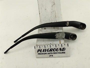 Hummer H3 Front Wiper Arm Set