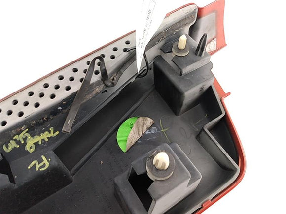 Hummer H3 Left Front Cowl Cap