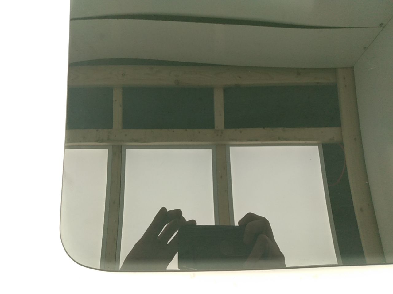 Hummer H3 Left Rear Door Glass With Privacy Glass