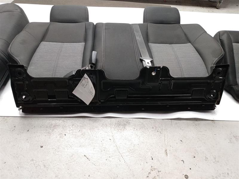 Hummer H3 Rear Seat Backrest And Cushion Set