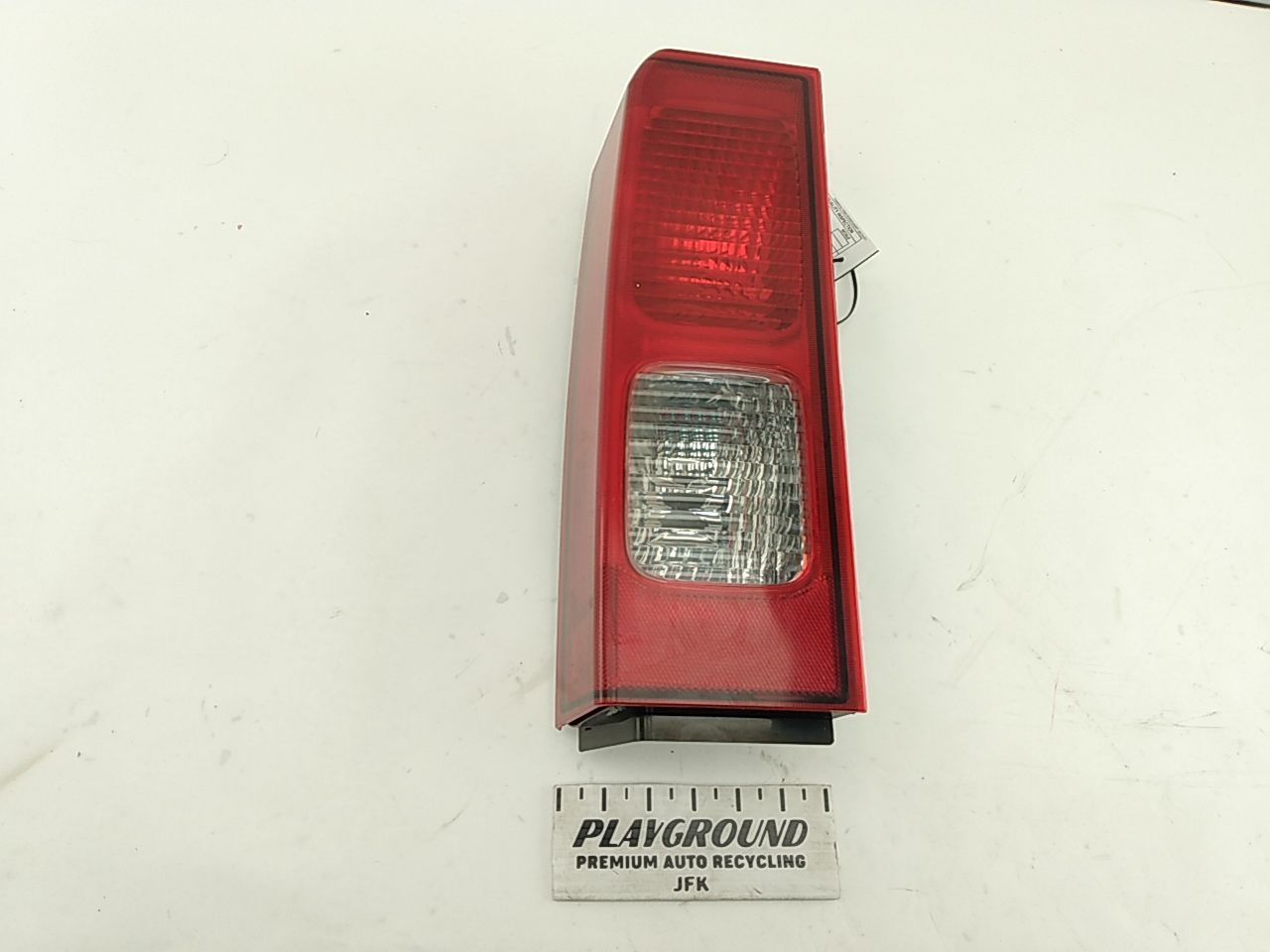 Hummer H3 Rear Left Tail Lamp