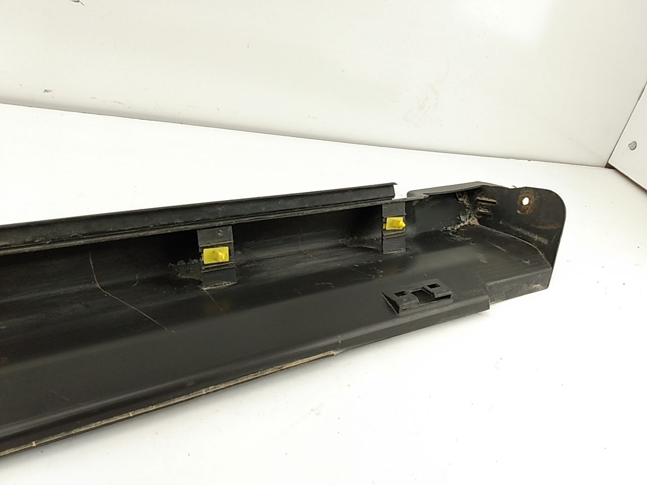 Hummer H3 Left Side Rocker Panel Moulding