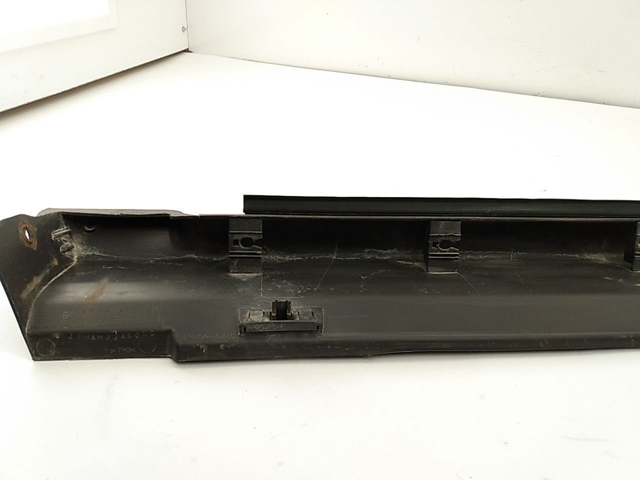 Hummer H3 Right Side Rocker Panel Moulding