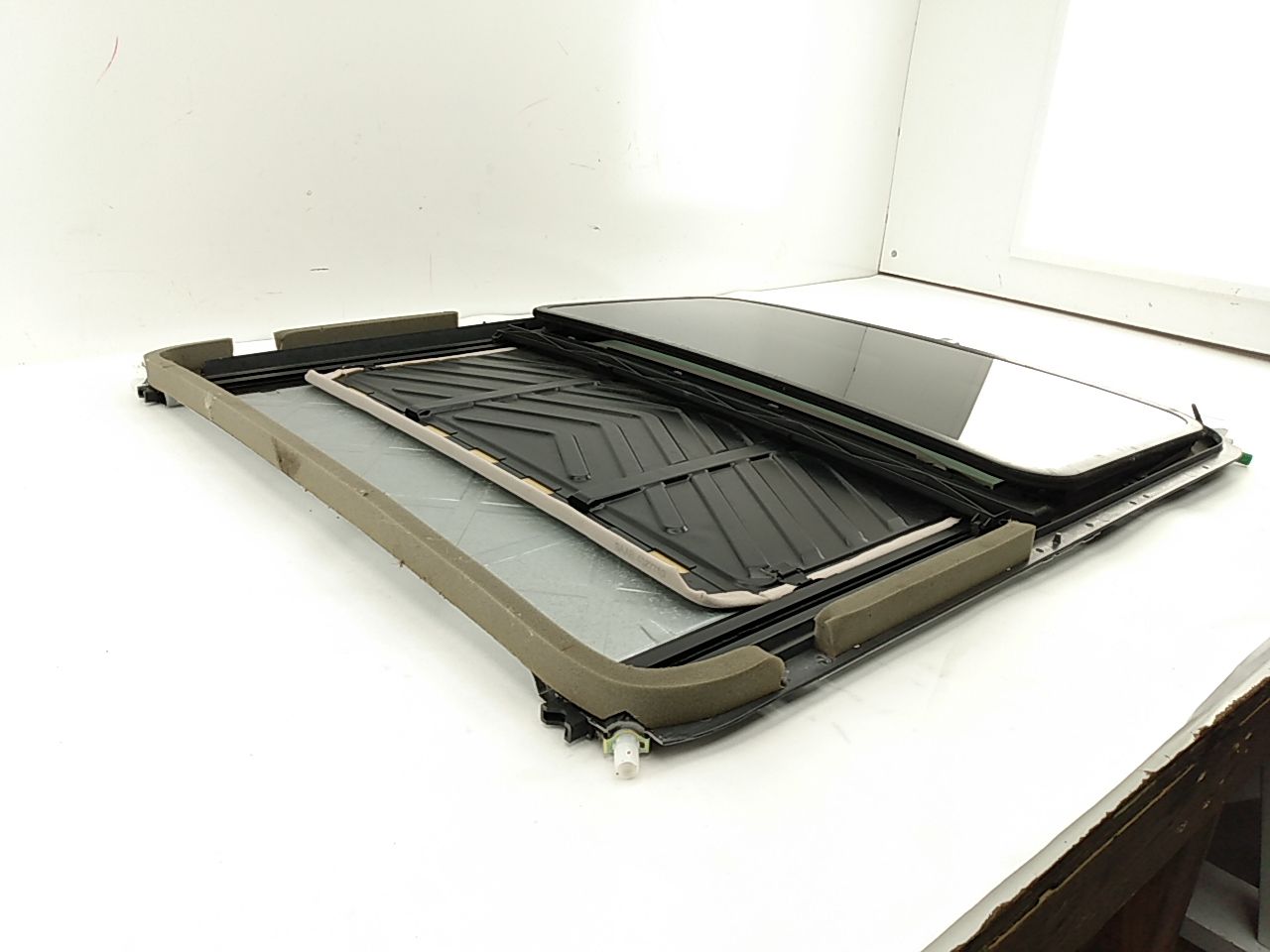 Saab 9-3 Sunroof Panel Assembly