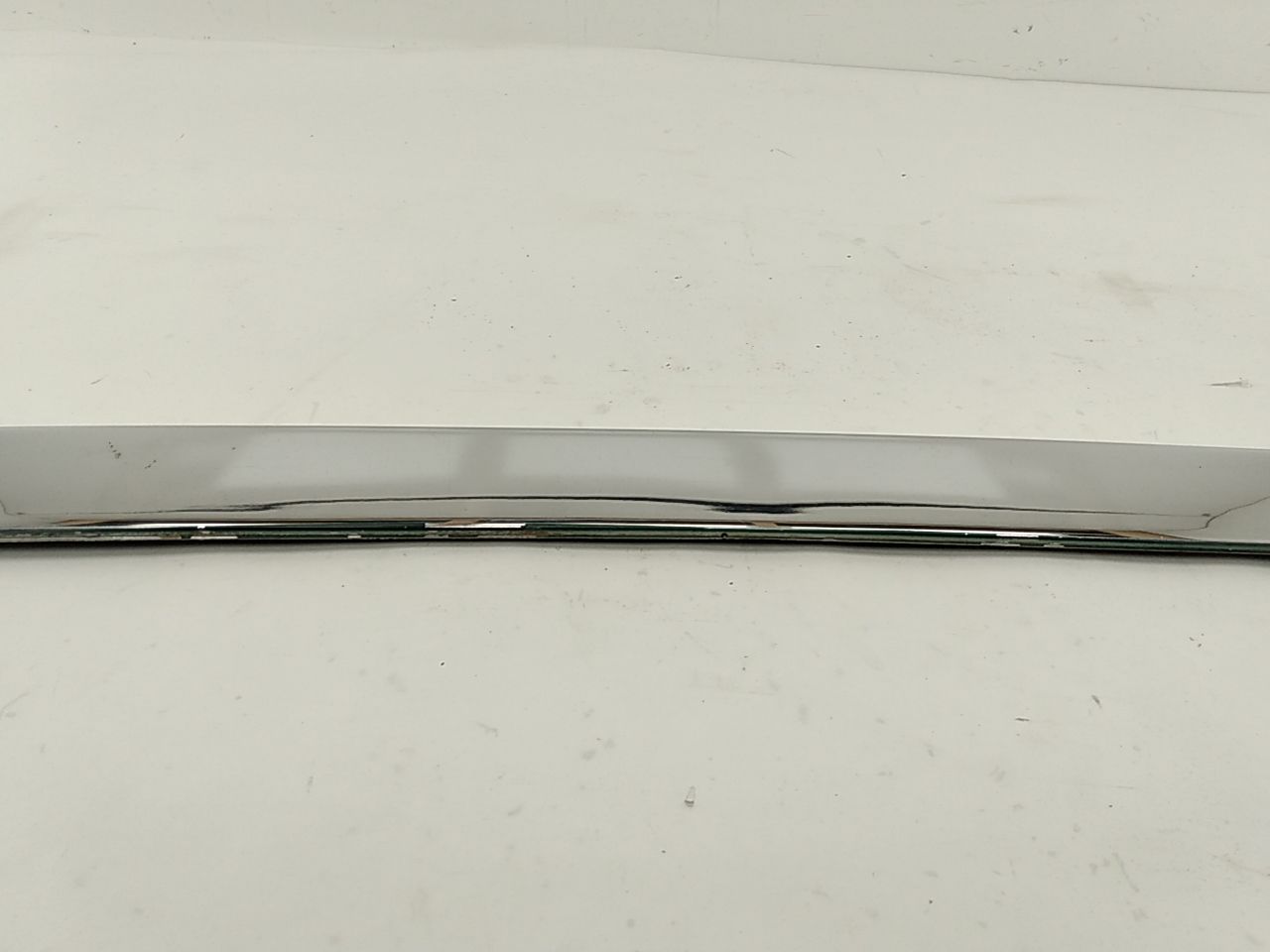 Jaguar XJ6 Rear Bumper Chrome Moulding