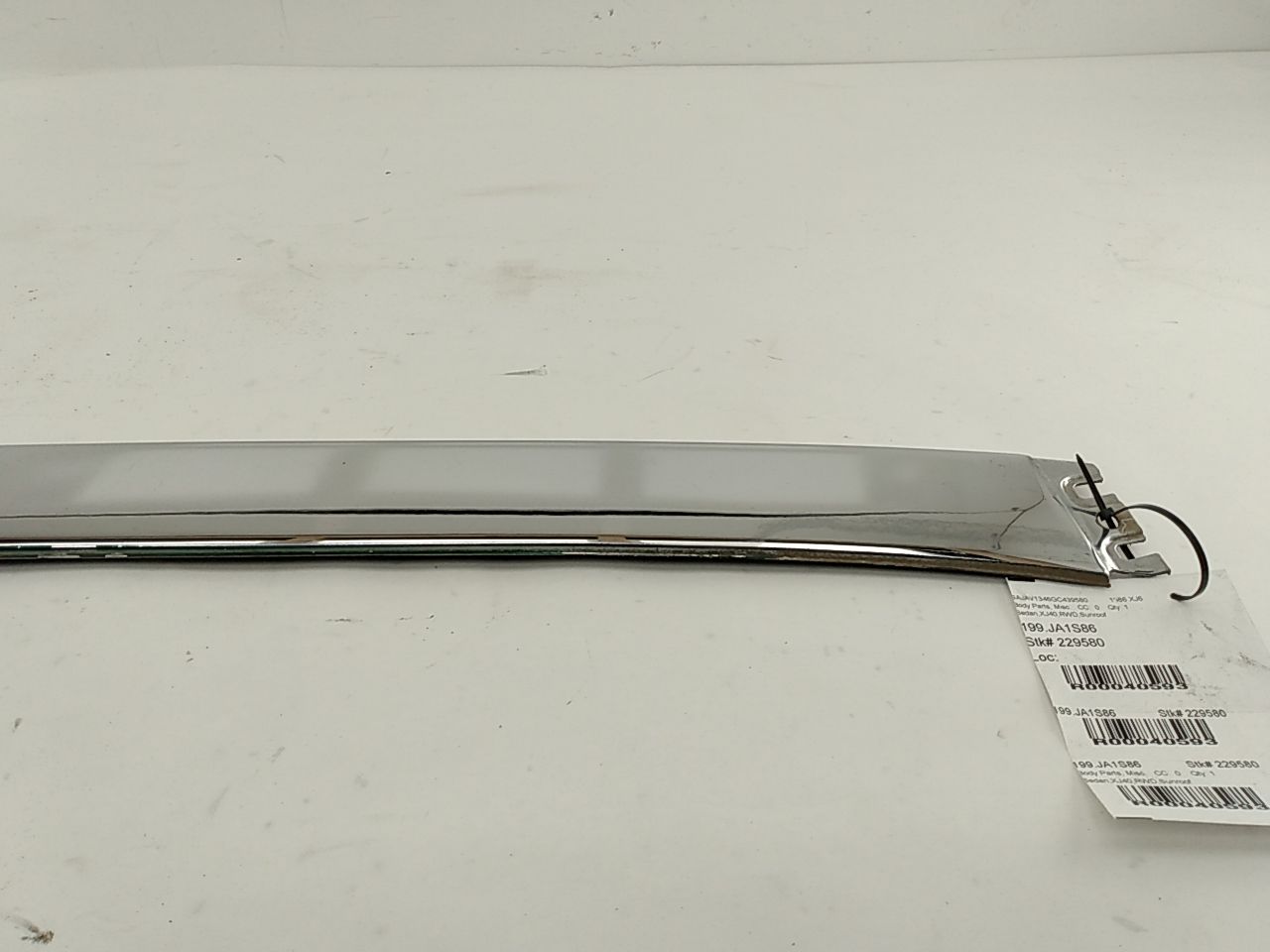 Jaguar XJ6 Rear Bumper Chrome Moulding