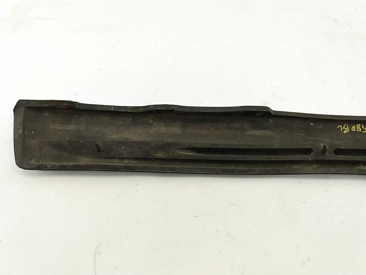 Jaguar XJ6 Rear Left Rubber Bumper Moulding