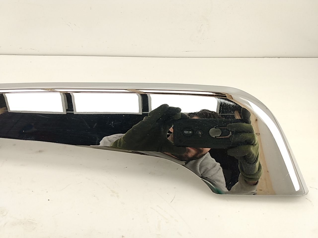 Jaguar XJ6 Rear Right Chrome Bumper Moulding