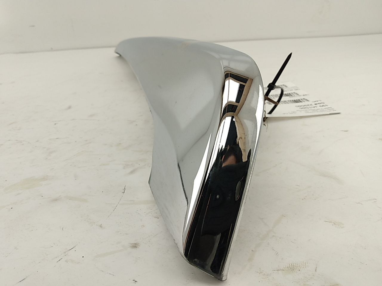 Jaguar XJ6 Rear Right Chrome Bumper Moulding