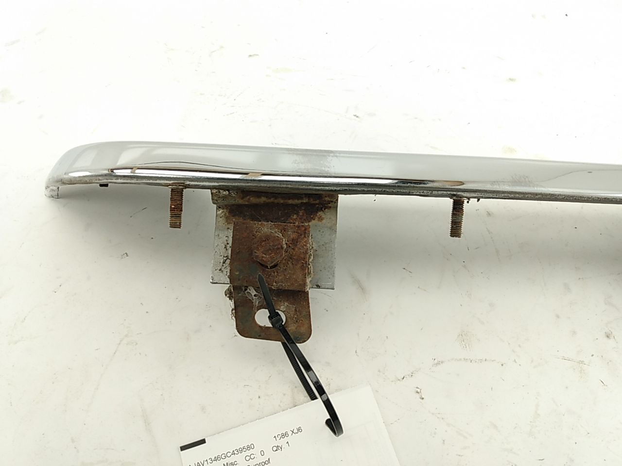 Jaguar XJ6 Rear Right Chrome Bumper Moulding