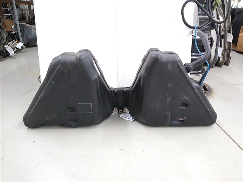 BMW 650I Fuel Tank