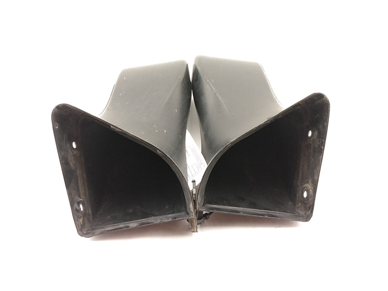 BMW 650I Intake Air Duct Set