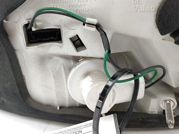 BMW 650I Rear Left Tail Lamp Assembly
Chipped in Corner and has a scuff