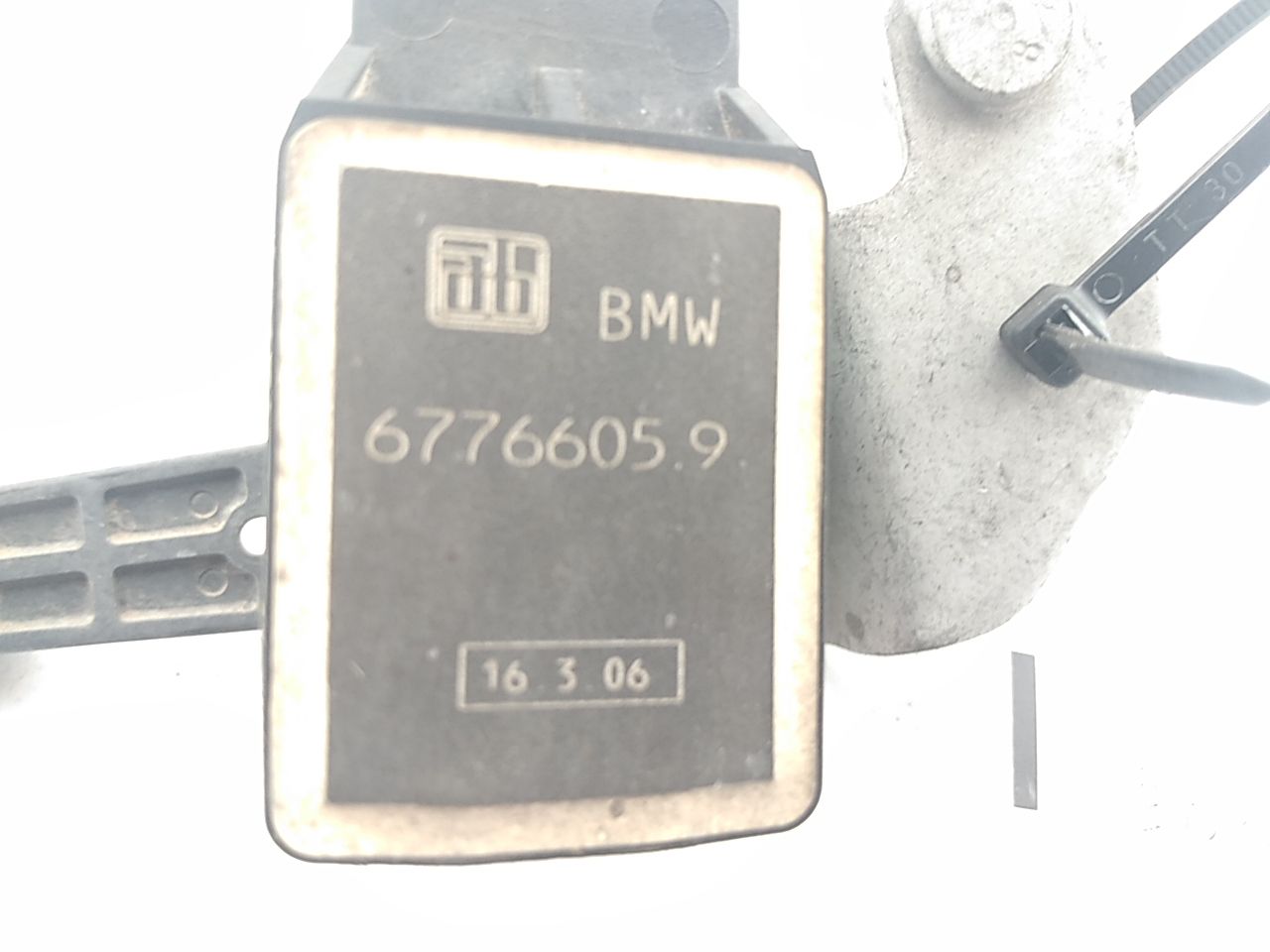 BMW 650I Rear Right Suspension Level Sensor - 0