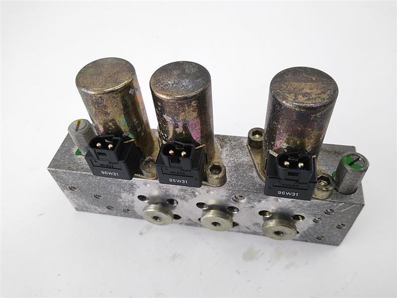 Mercedes SL320 Convertible Top Hydraulic Solenoid Blocks