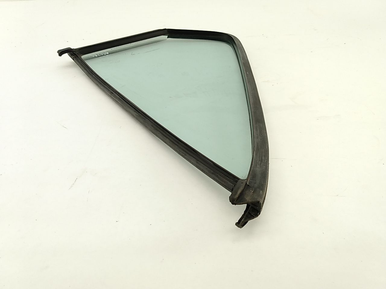 BMW 533I Rear Left Quarter Glass