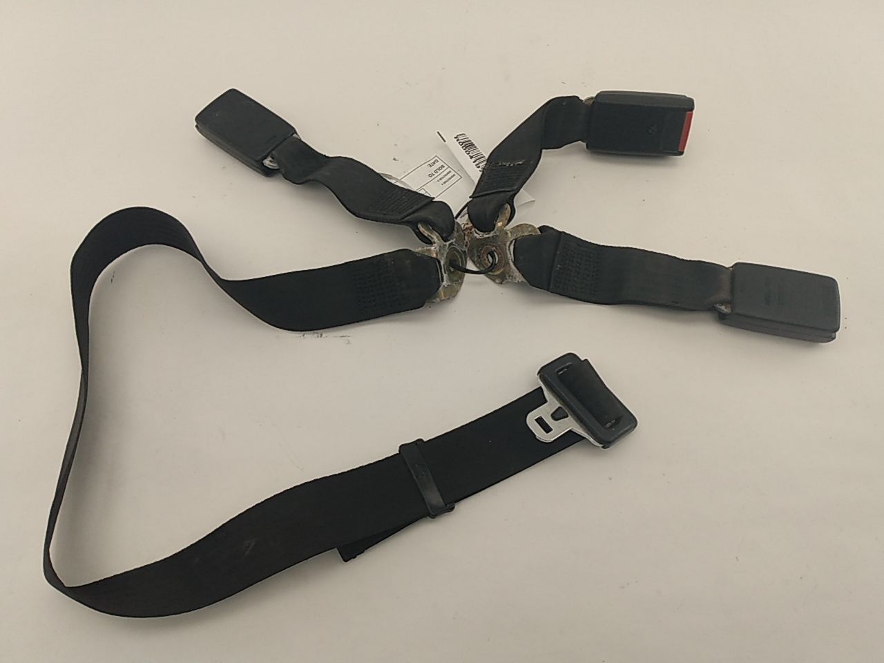 BMW 533I Rear Center Seat Belt And Buckle Set - 0