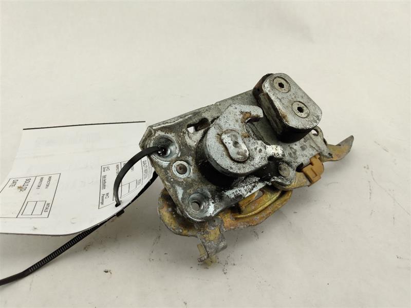 BMW 533I Front Right Door Lock Latch Assembly - 0