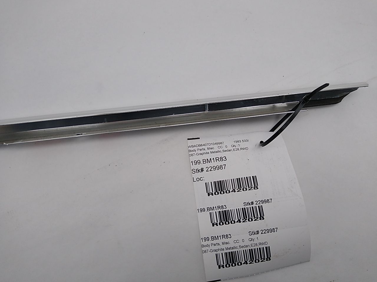 BMW 533I Rear Right Door Chrome Trim